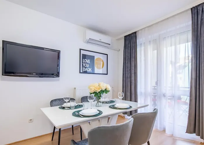 Two Bedrooms With Free Garage In The Downtown 부다페스트